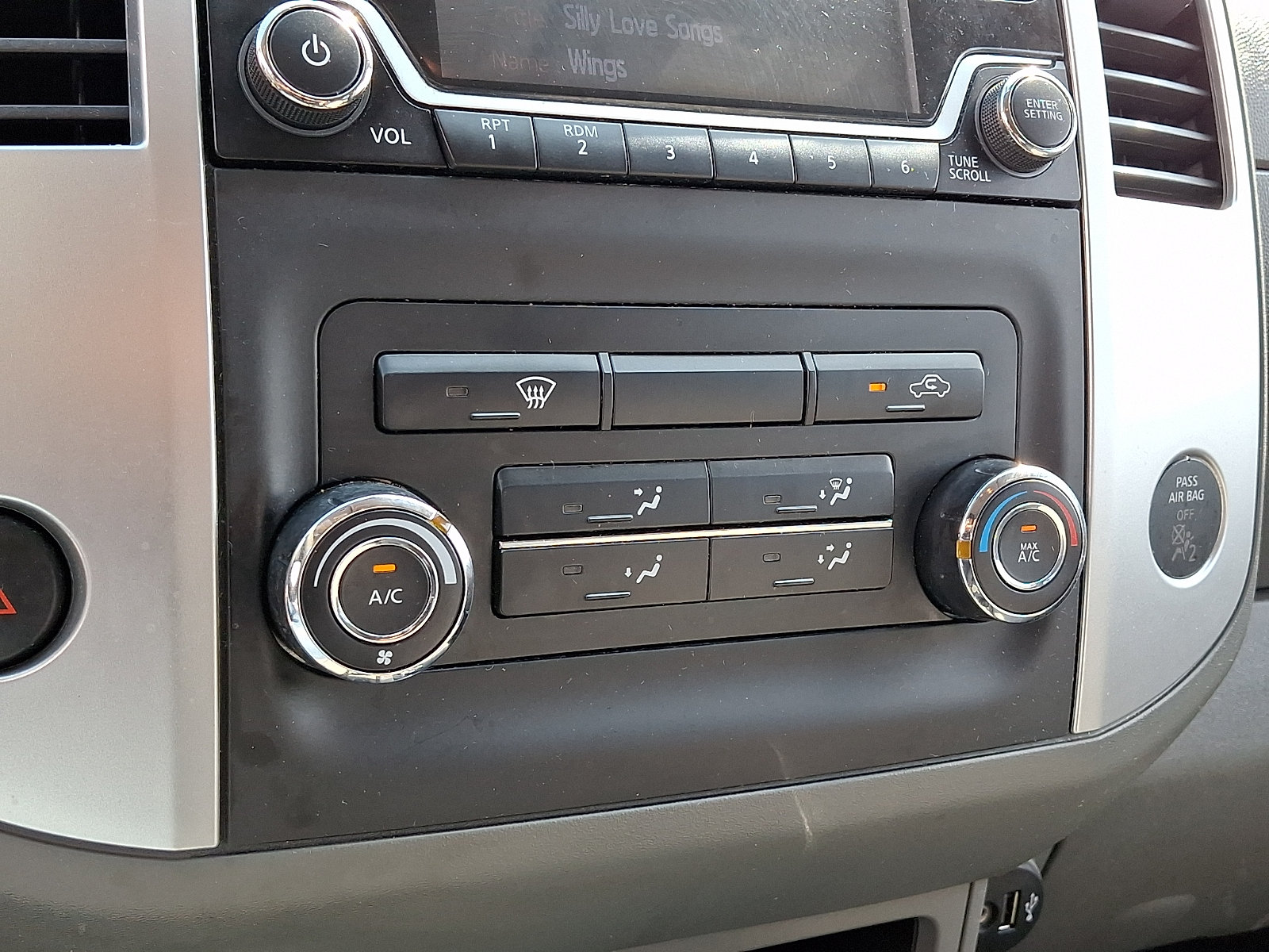 Used 2018 Nissan Frontier SV AWD/4WD image 16