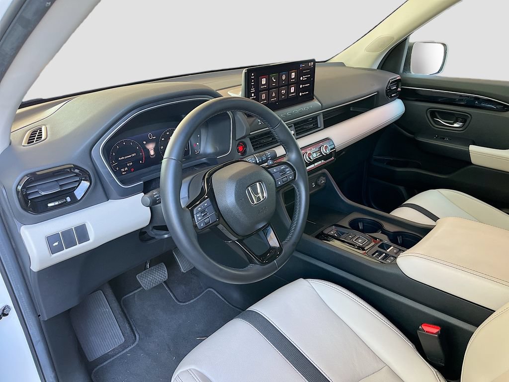 Used 2026 Honda Passport RTL image 9