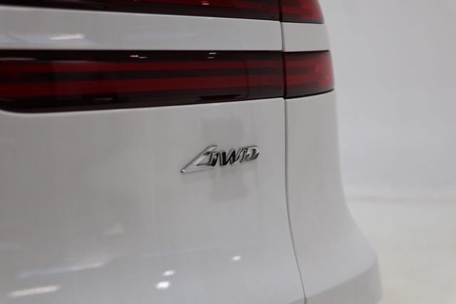 New 2026 Genesis GV70 2.5T Sport Prestige AWD/4WD image 11
