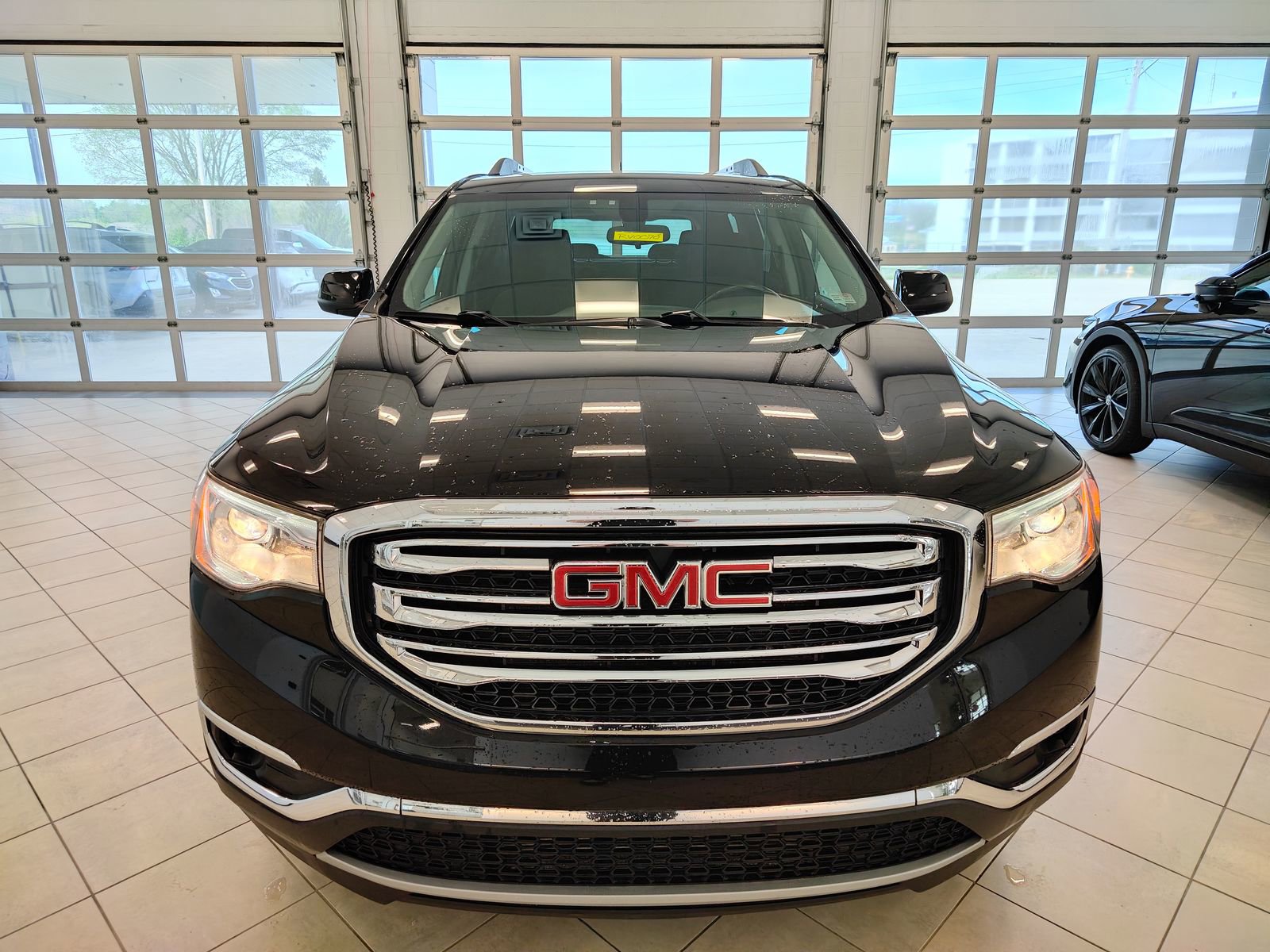 Used 2019 GMC Acadia SLE w/ Driver Alert Package I image 8