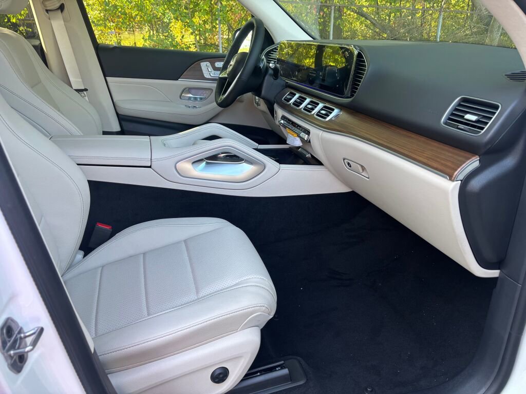 New 2026 Mercedes-Benz GLE 450e 4MATIC image 14