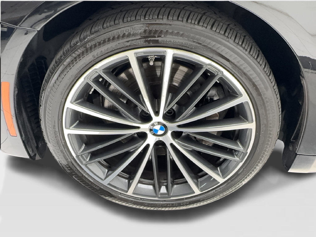 Used 2023 BMW 530i w/ Premium Package RWD image 15