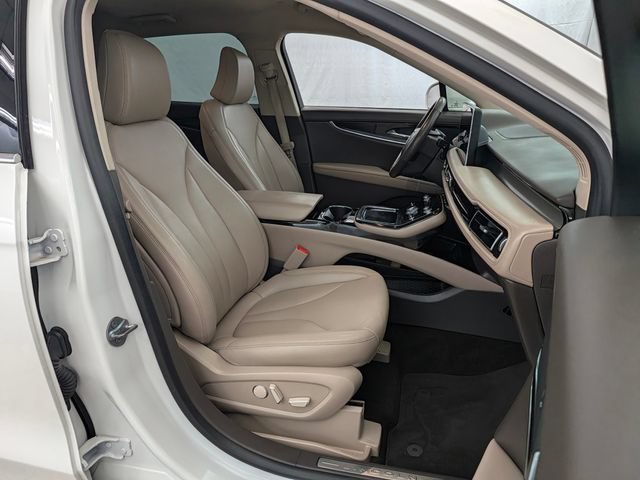 Used 2023 Lincoln Nautilus AWD w/ Premium Package image 20