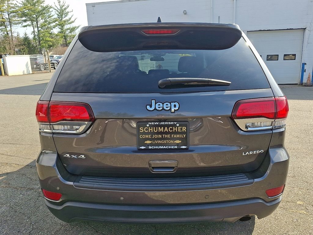 Used 2021 Jeep Grand Cherokee Laredo image 5