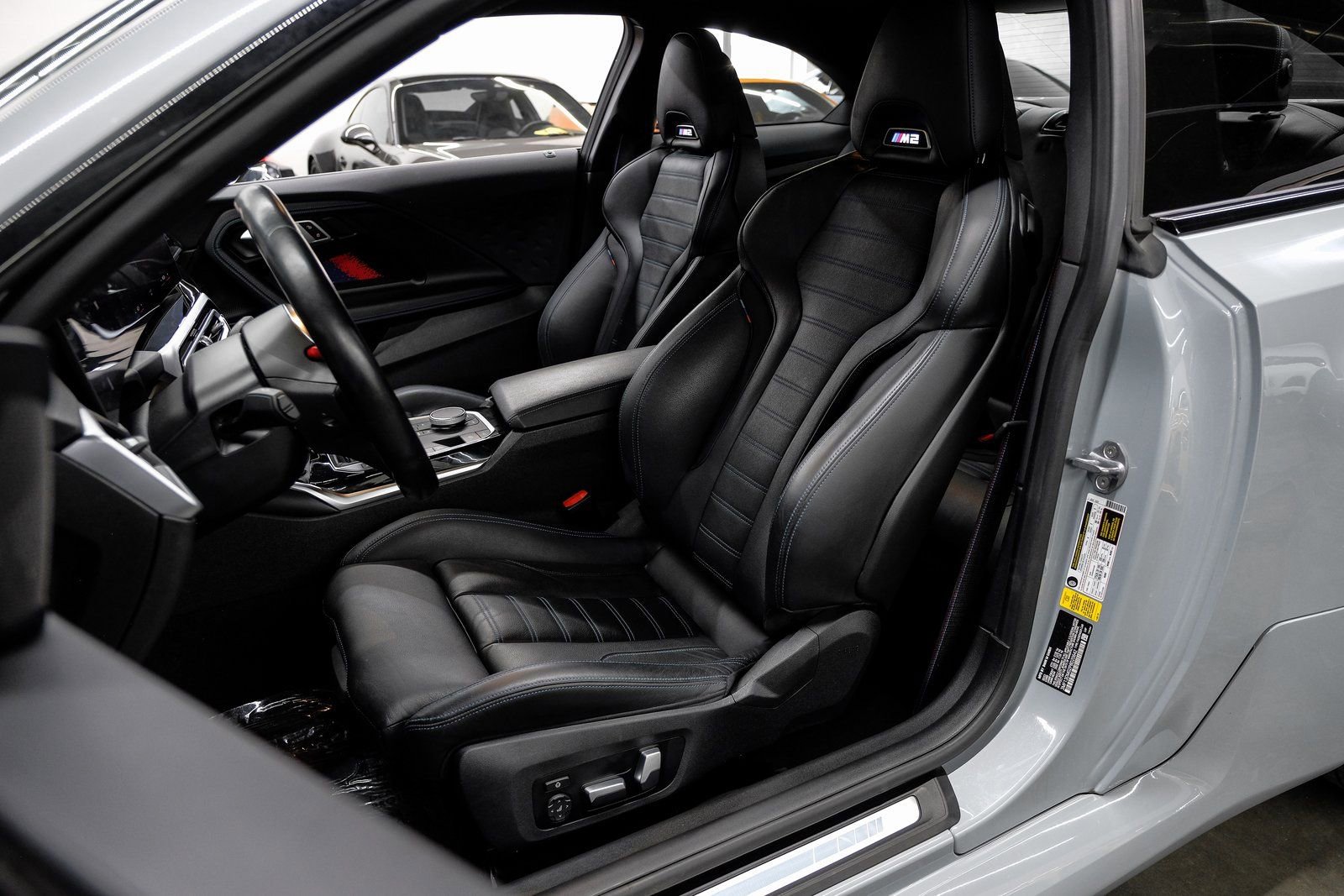 Used 2023 BMW M2 w/ Lighting Package image 40