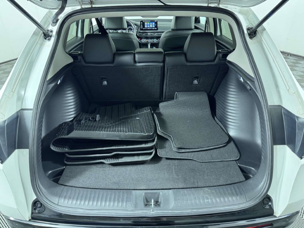 Used 2024 Honda HR-V EX-L image 14