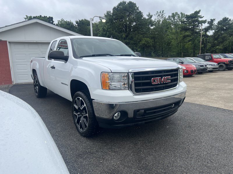 Used 2008 GMC Sierra 1500 SLE w/ Pro Grade Edition AWD/4WD image 2