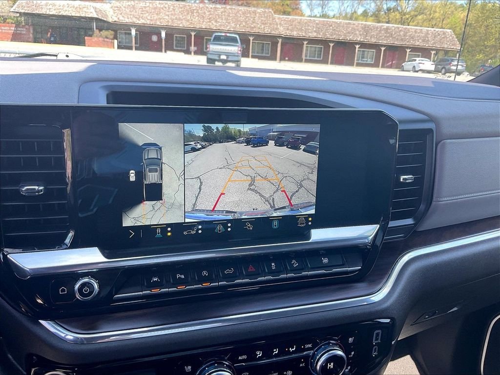 Used 2022 GMC Sierra 1500 SLT w/ SLT Premium Plus Package AWD/4WD image 19