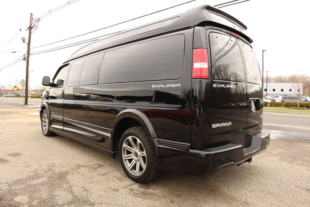Used 2018 GMC Savana 2500 Extended w/ Enhanced Convenience Package RWD image 3