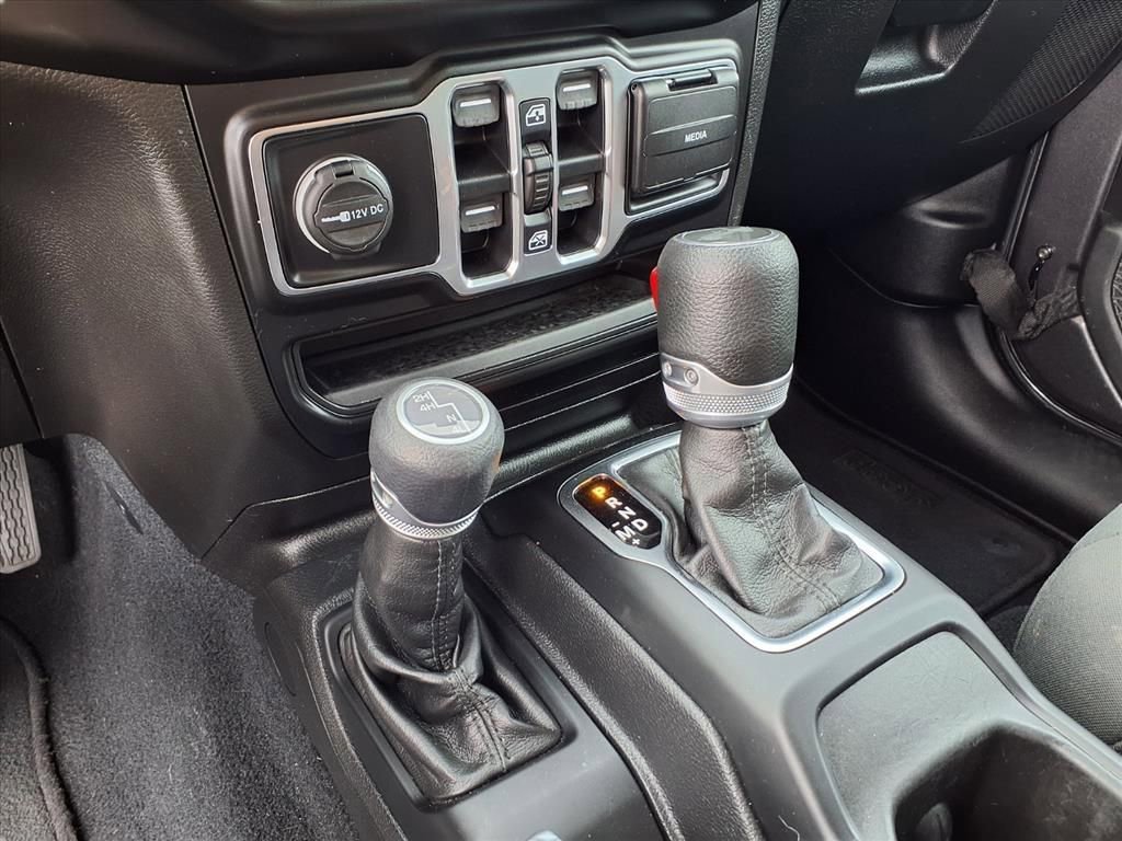 Used 2022 Jeep Wrangler Unlimited Sport image 9