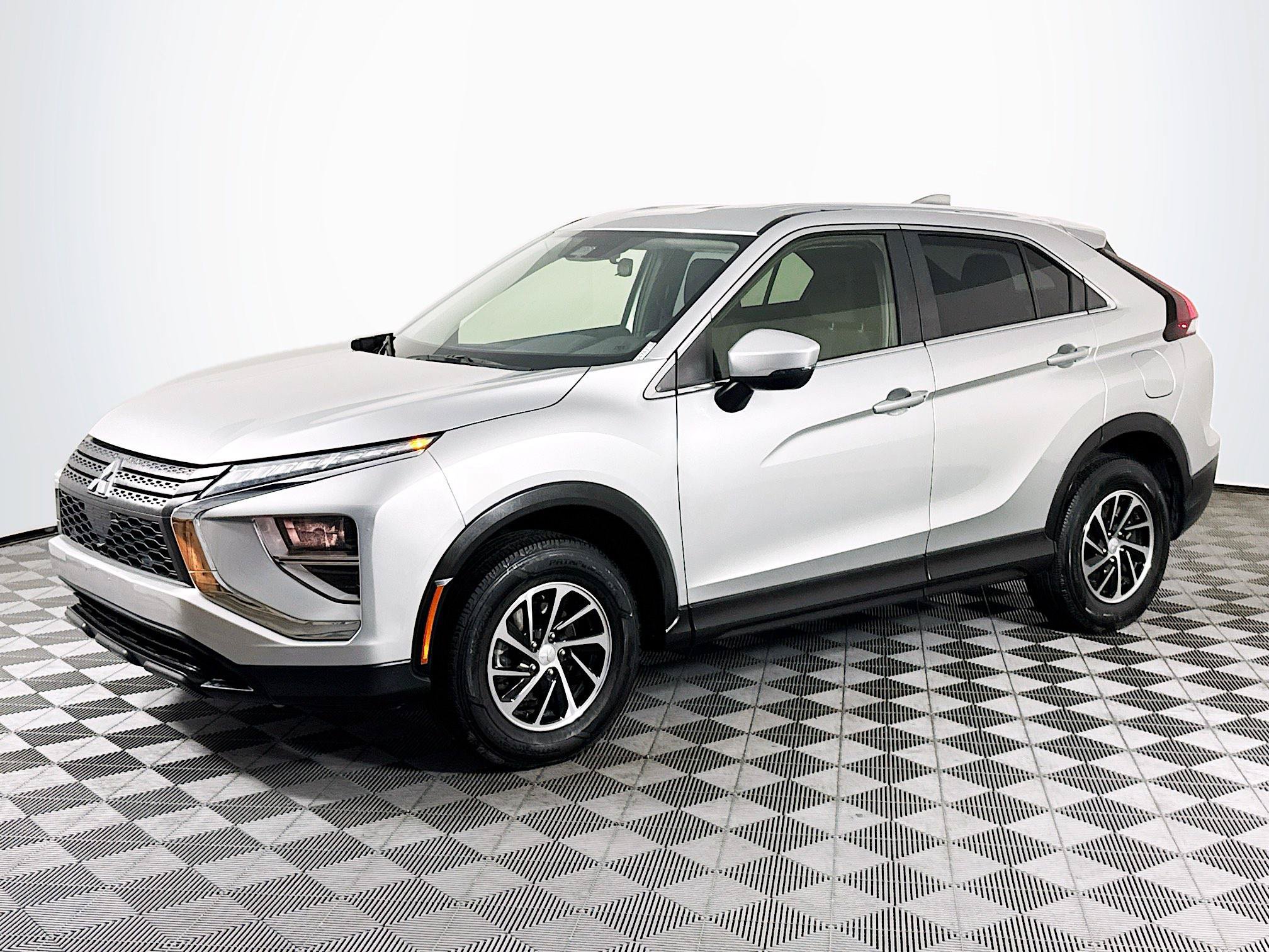 Used 2022 Mitsubishi Eclipse Cross ES AWD/4WD image 4