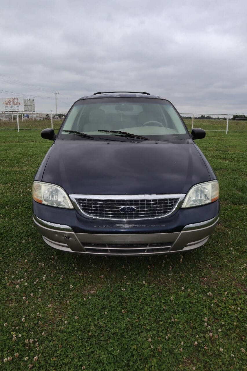 Used 2002 Ford Windstar SEL FWD image 11