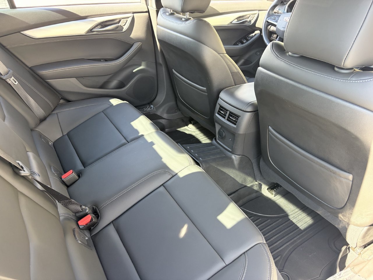Certified 2024 Cadillac CT5 Luxury RWD image 15