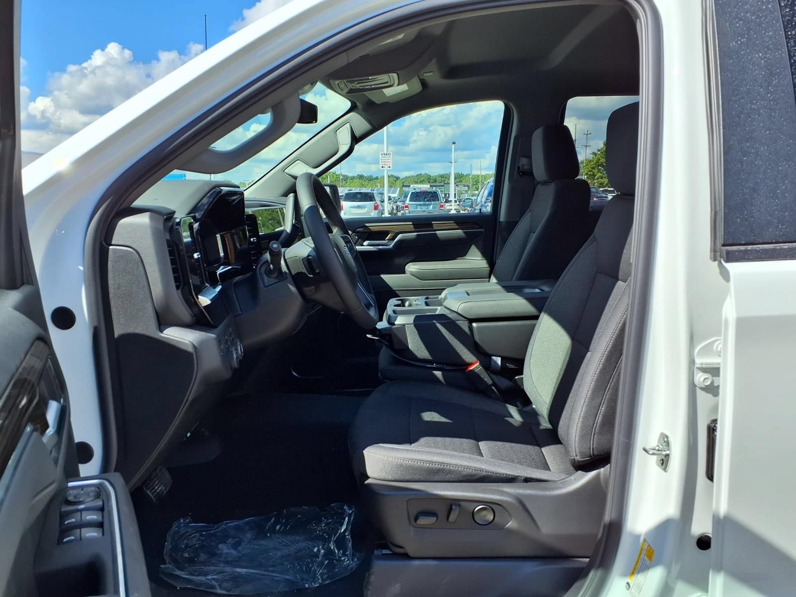 New 2026 Chevrolet Silverado 1500 RST w/ RST Select Package AWD/4WD image 14