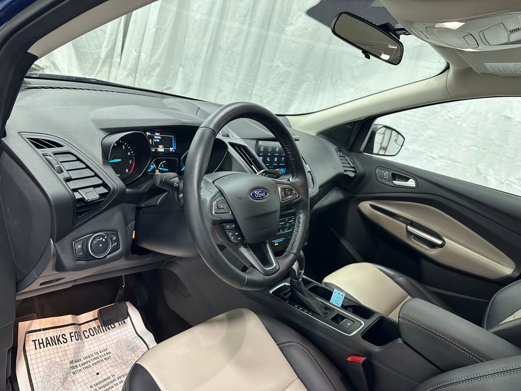 Used 2019 Ford Escape SEL image 15