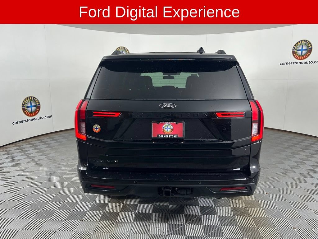New 2026 Ford Expedition Platinum w/ Stealth Appearance Package AWD/4WD image 18