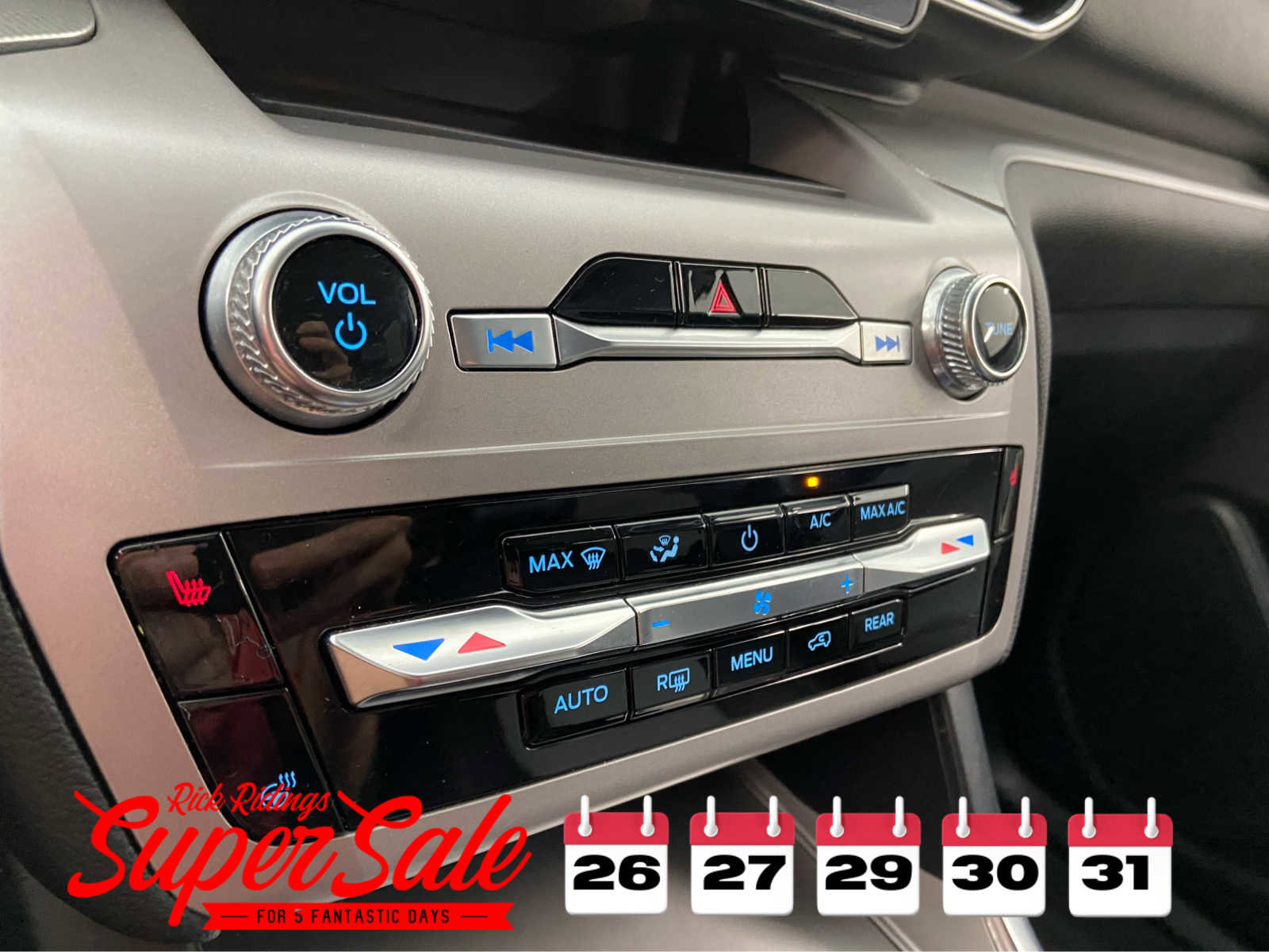 Used 2023 Ford Explorer XLT w/ Equipment Group 202A image 38