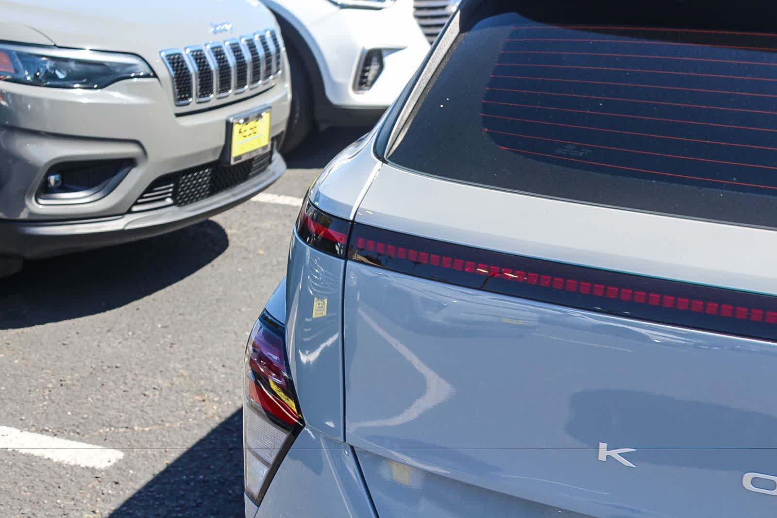 Certified 2024 Hyundai Kona SE FWD image 8