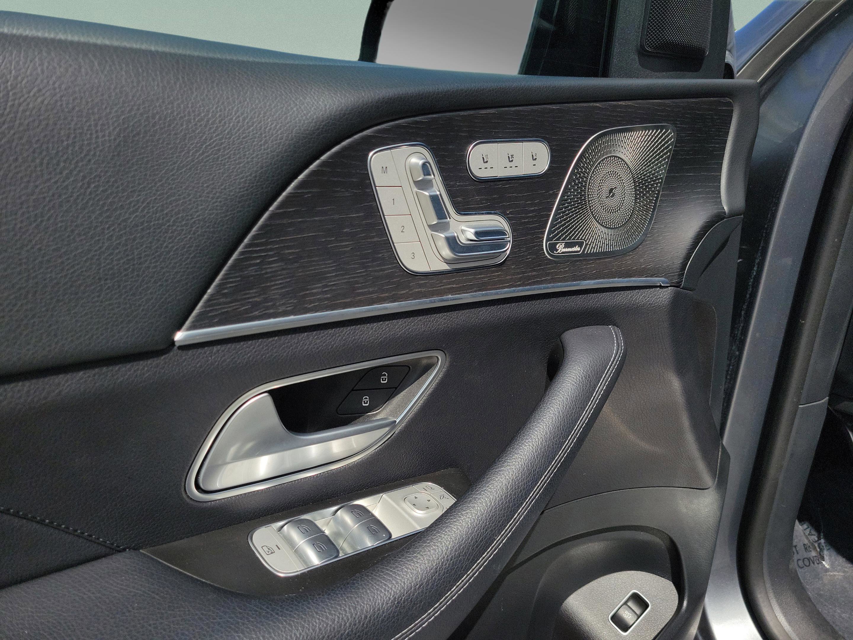 Used 2023 Mercedes-Benz GLS 450 4MATIC image 15