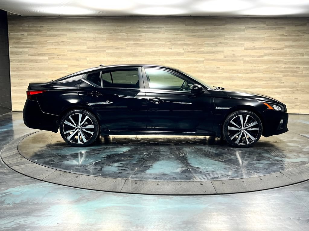 Used 2022 Nissan Altima 2.5 SR FWD image 24