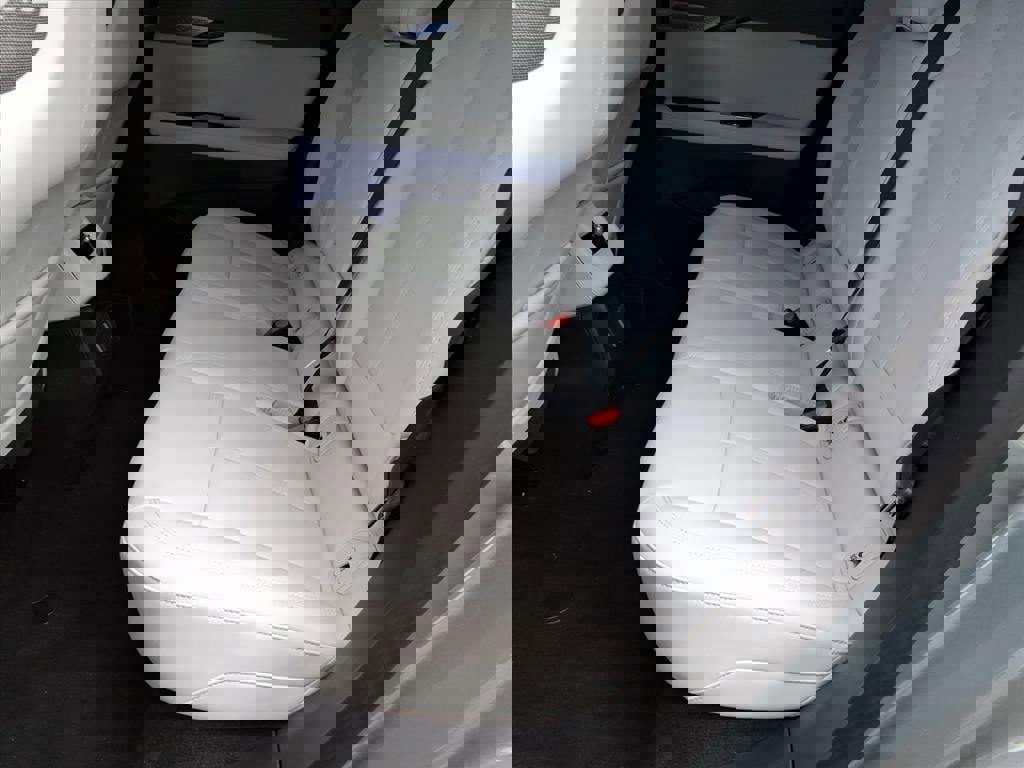 New 2026 Cadillac Optiq Luxury 1 image 11