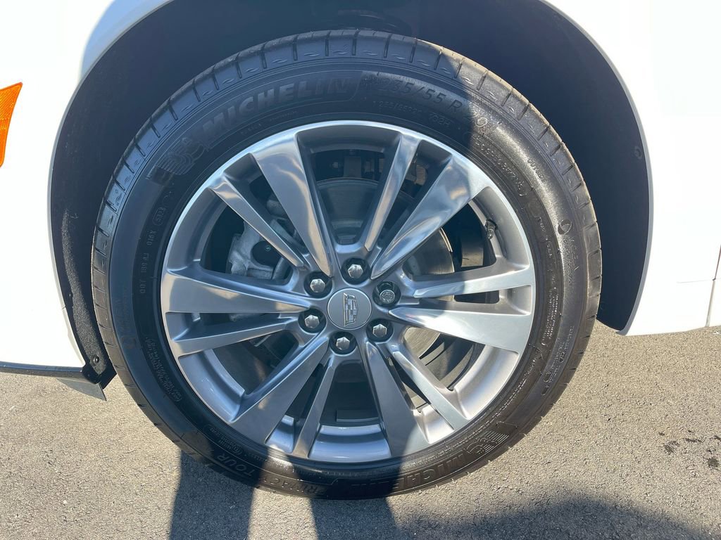 Used 2024 Cadillac XT6 Premium Luxury image 37