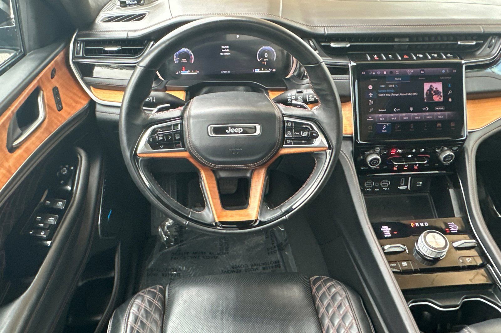 Used 2023 Jeep Grand Cherokee L Summit image 15