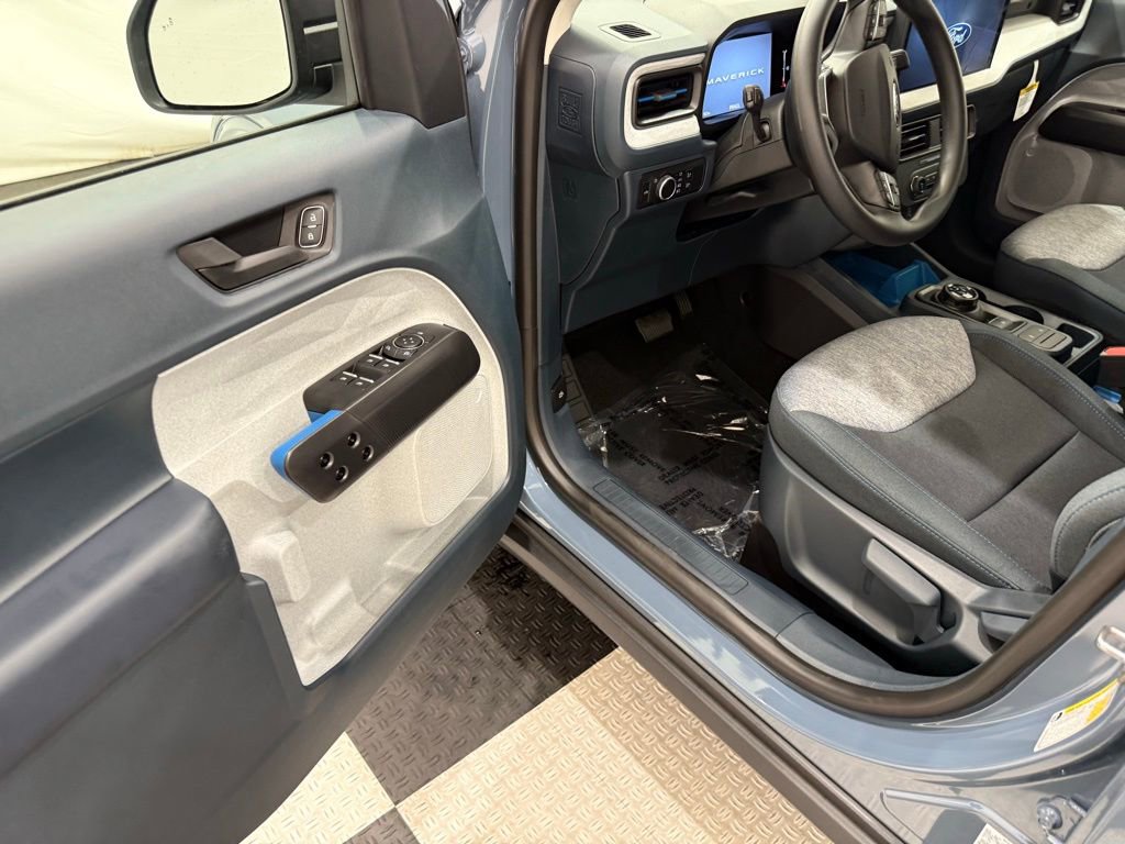 New 2025 Ford Maverick XLT w/ Equipment Group 302A image 29