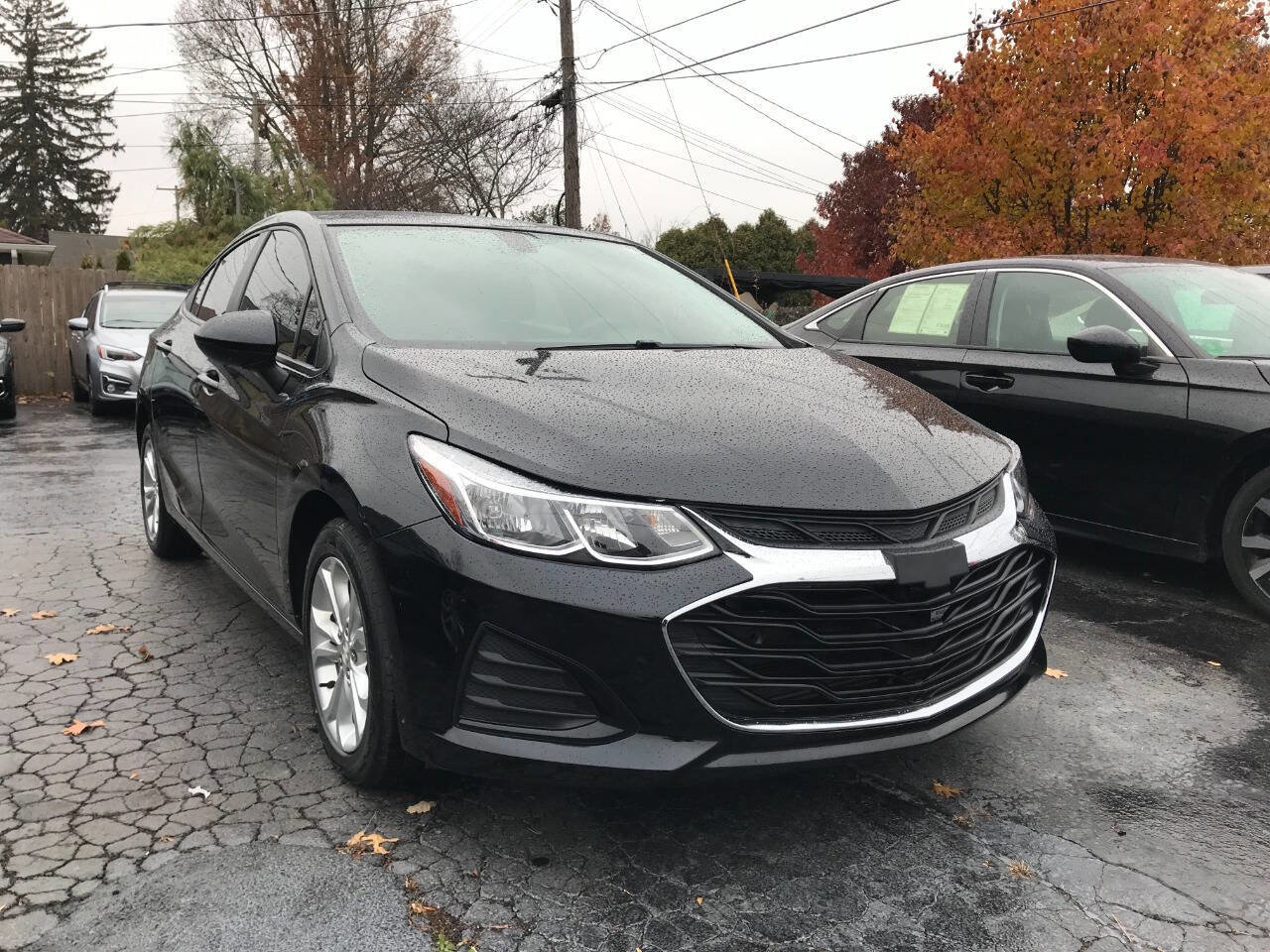 Used 2019 Chevrolet Cruze LS w/ LS Convenience Package image 2