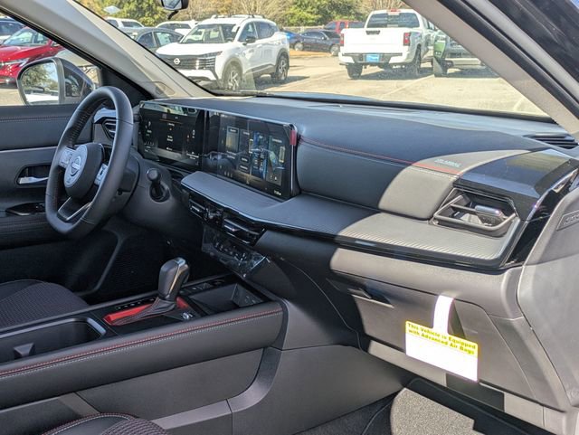 New 2026 Nissan Kicks SR FWD image 31