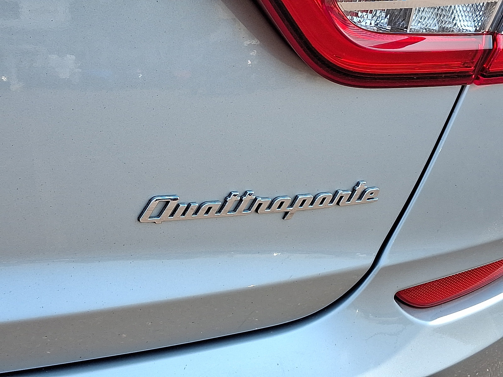 Used 2014 Maserati Quattroporte GTS RWD image 31