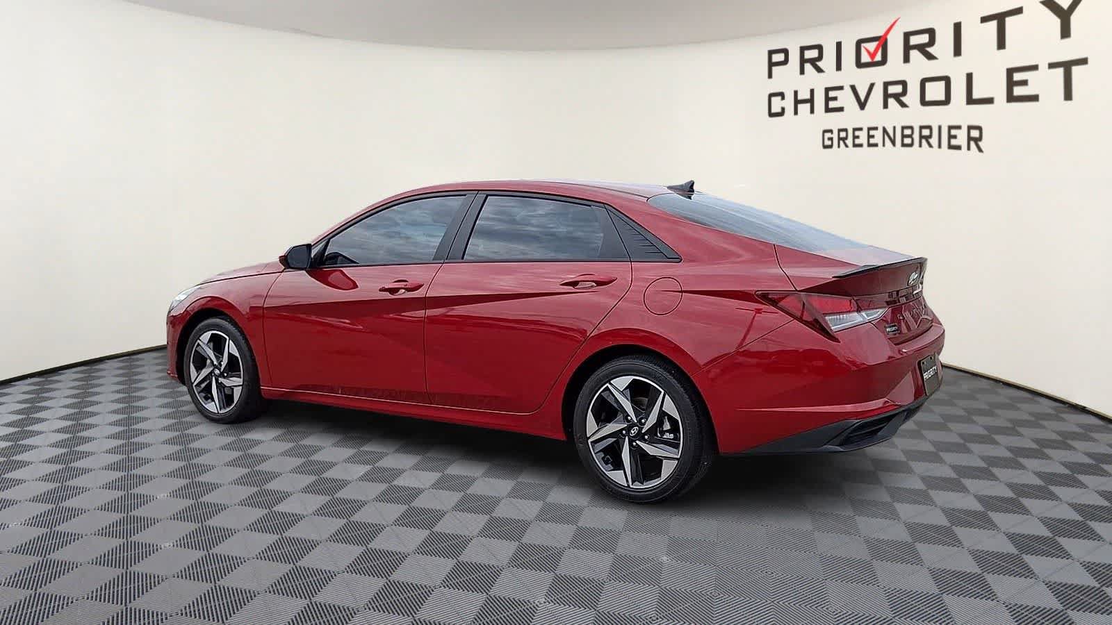 Used 2023 Hyundai Elantra SEL w/ Convenience Package FWD image 6
