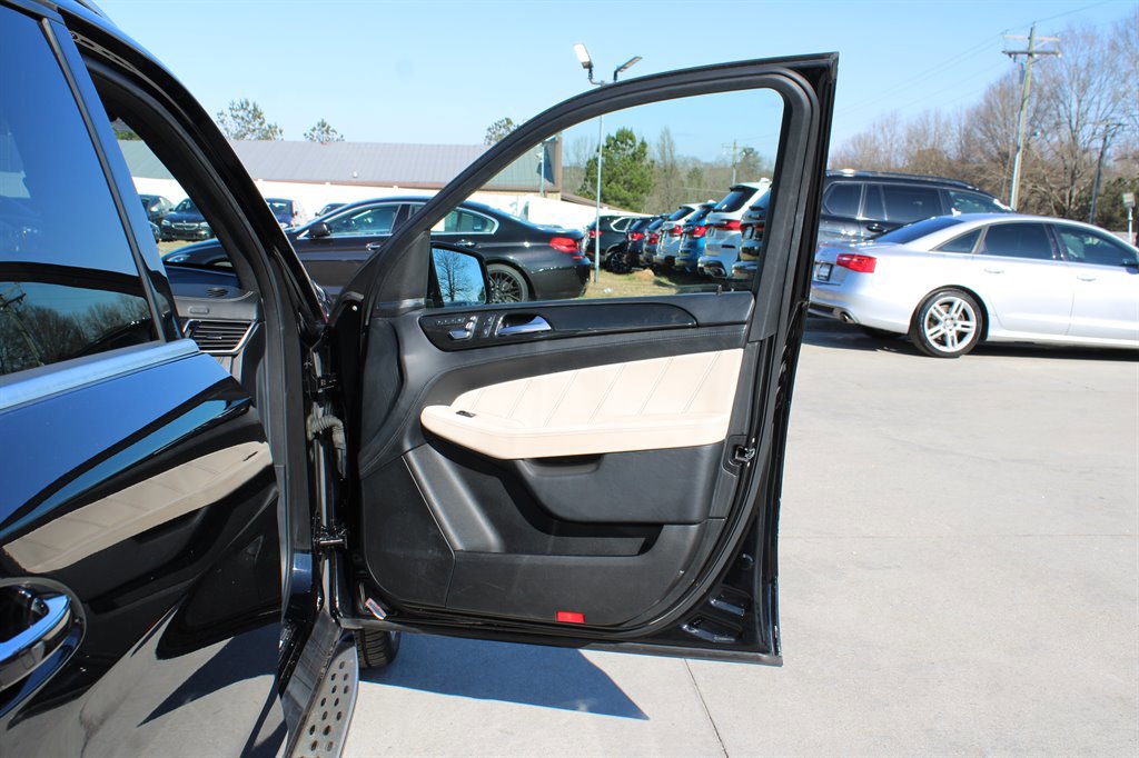 Used 2016 Mercedes-Benz GLE 63 AMG S image 39