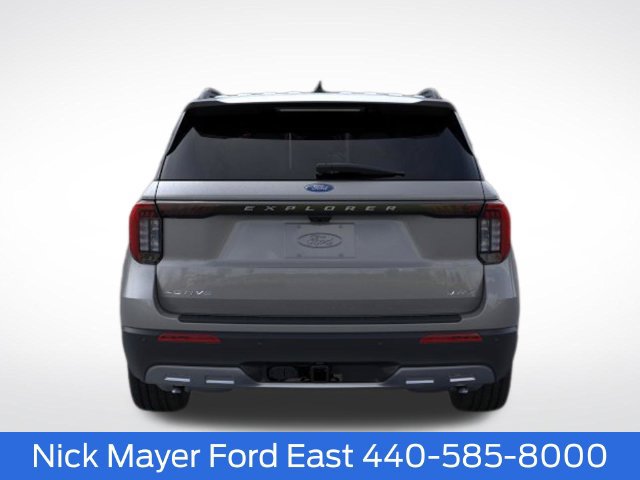 New 2026 Ford Explorer Active w/ Active Comfort Package AWD/4WD image 5