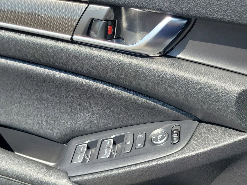 Used 2020 Honda Accord Sport image 19