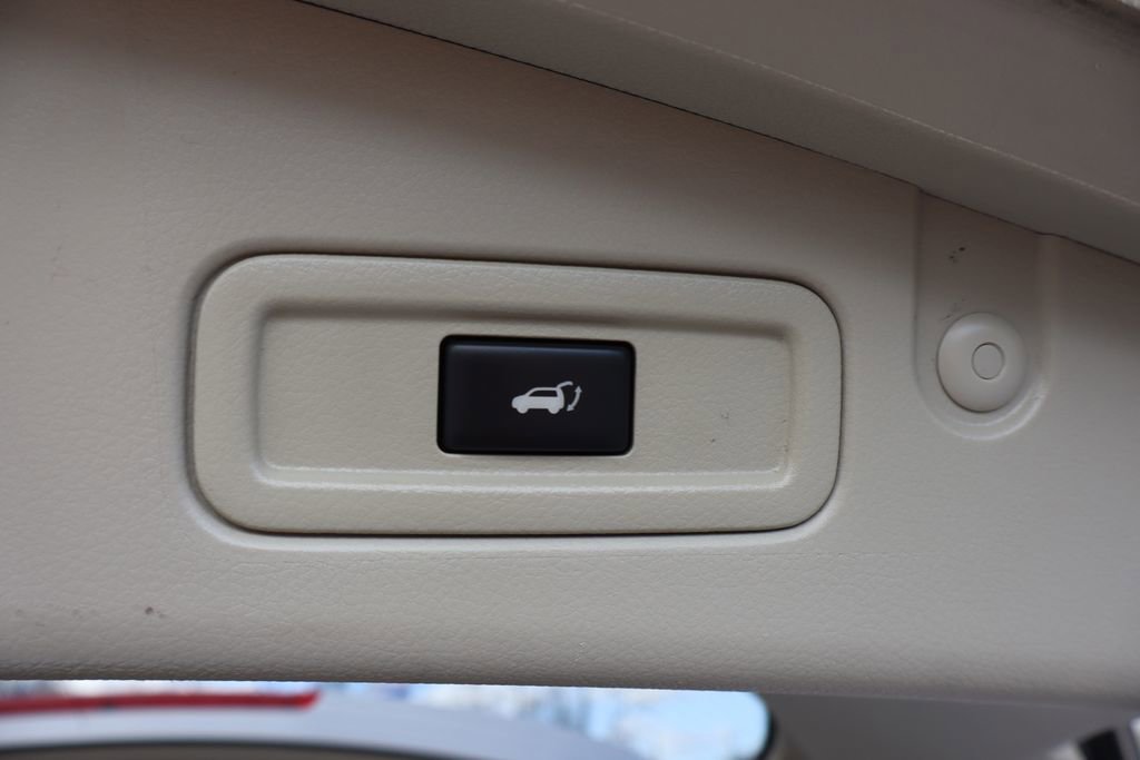 Used 2014 Nissan Murano SL w/ Navigation Package image 29