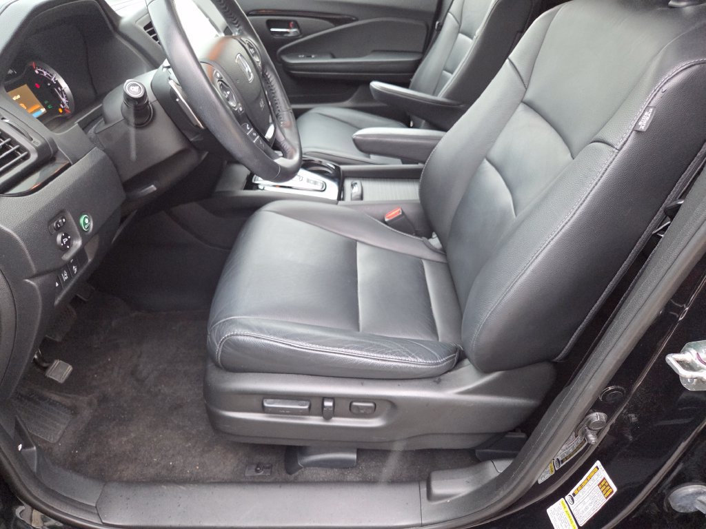 Used 2016 Honda Pilot Touring image 6