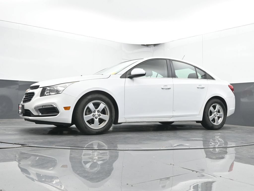 Used 2015 Chevrolet Cruze LT FWD image 40
