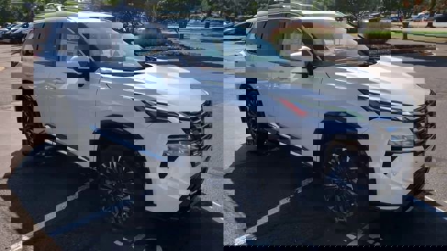 New 2026 Nissan Rogue Platinum w/ Platinum Premium Package image 2