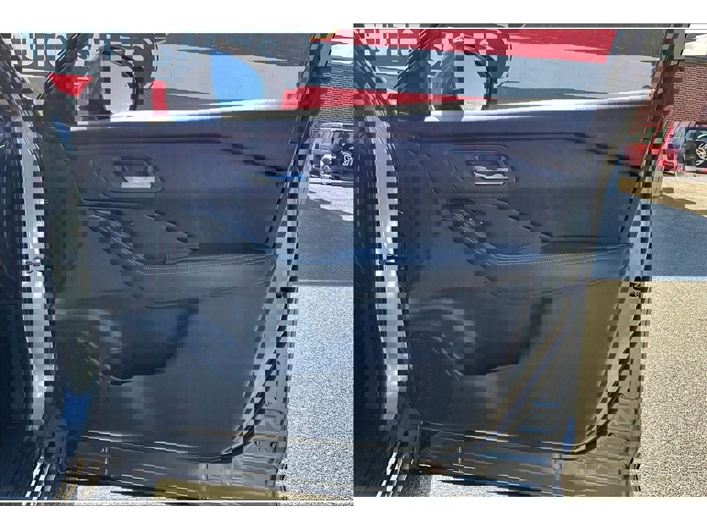 Used 2024 Nissan Rogue SV image 20