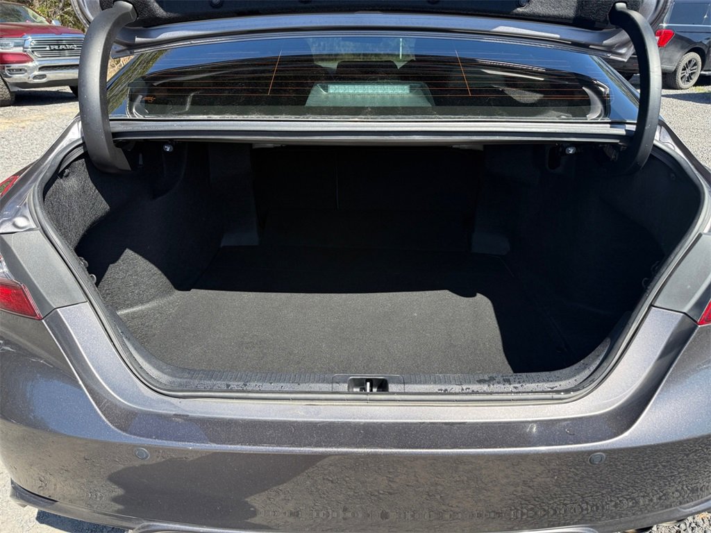 Used 2023 Toyota Camry SE image 29