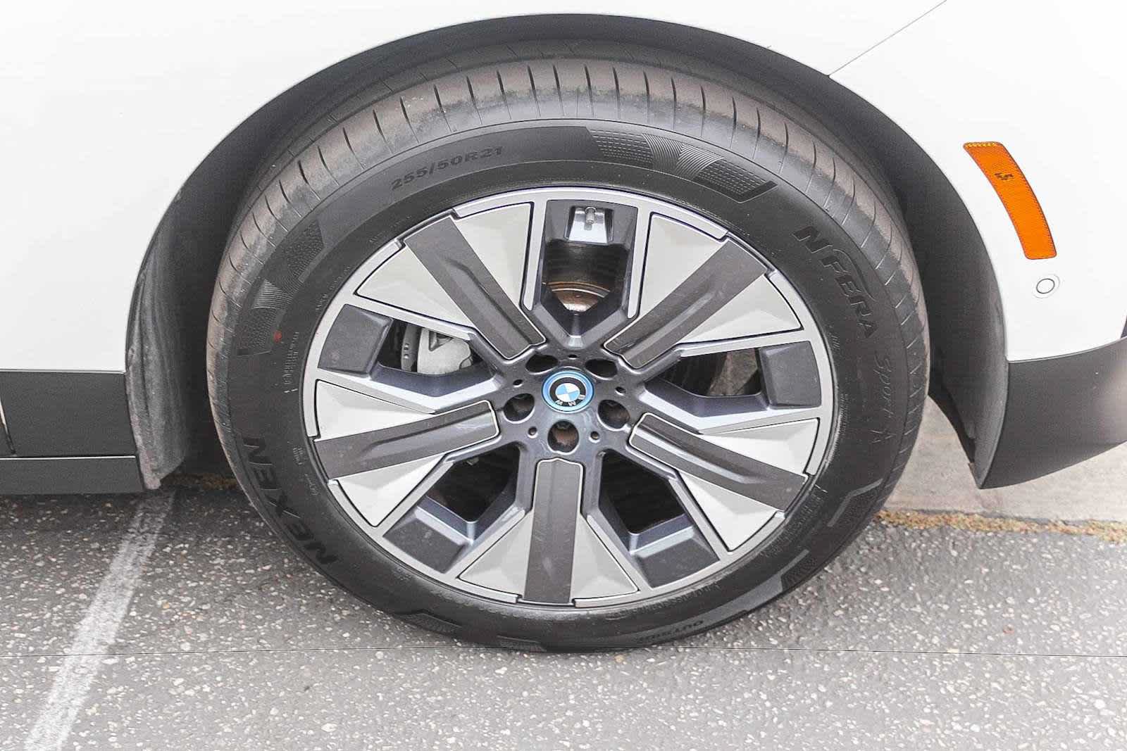 Certified 2023 BMW iX xDrive50 w/ Convenience Package AWD/4WD image 9