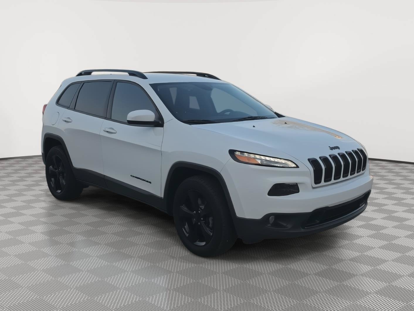 Used 2017 Jeep Cherokee High Altitude AWD/4WD image 1