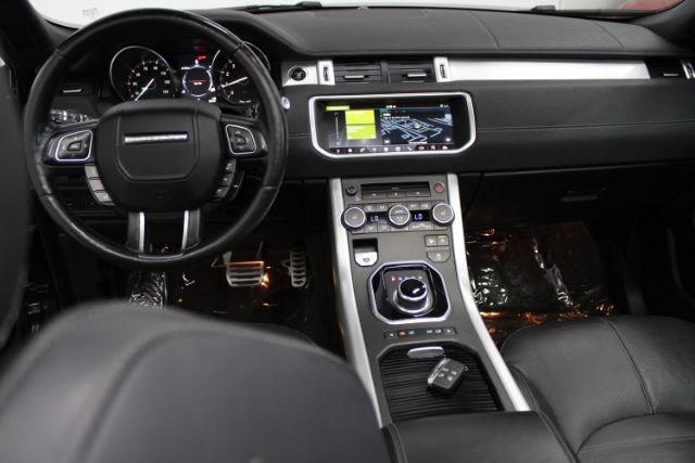 Used 2017 Land Rover Range Rover Evoque HSE Dynamic AWD/4WD image 2