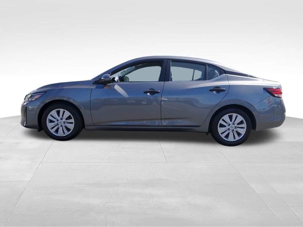 Used 2024 Nissan Sentra S image 7