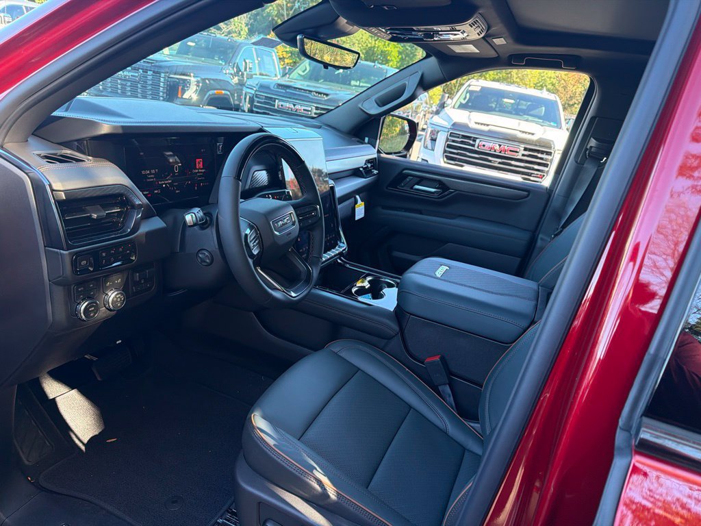 New 2026 GMC Yukon AT4 w/ AT4 Premium Plus Package AWD/4WD image 12