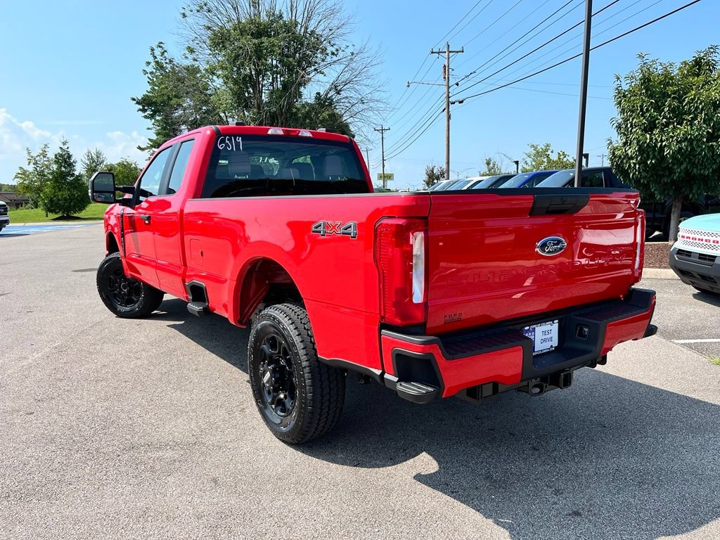 New 2026 Ford F350 XL w/ STX Appearance Package AWD/4WD image 4