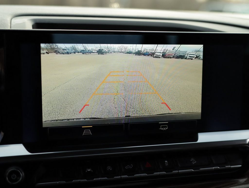 Used 2023 Chevrolet Silverado 1500 RST AWD/4WD image 16