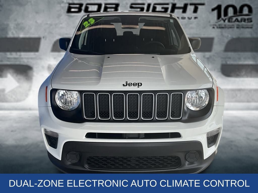 Used 2023 Jeep Renegade Latitude image 10