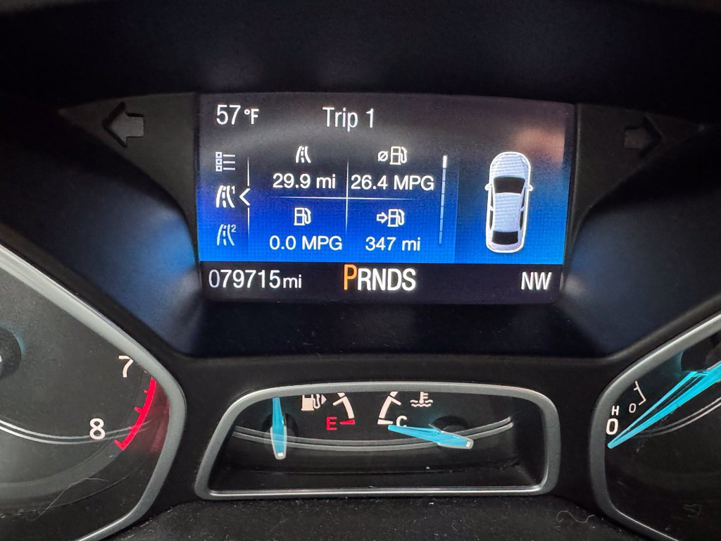 Used 2017 Ford Focus SEL w/ Cold Weather Package FWD image 8